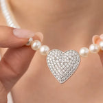 Load image into Gallery viewer, 16-1 Kalp Taşlı İnci Kolye mzkcb0-gy.myshopify.com