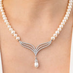 Load image into Gallery viewer, 28 Zirkon Detaylı Damla İnci Kolye mzkcb0-gy.myshopify.com
