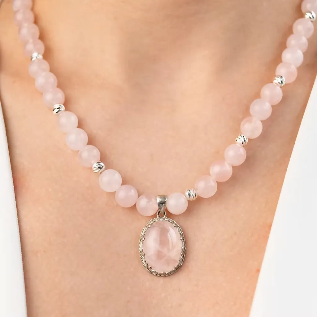 5-1 Gümüş Detaylı Pembe Kuvars Kolye mzkcb0-gy.myshopify.com Gümüş Detaylı Pembe Kuvars Kolye #TİCSBRANDS#