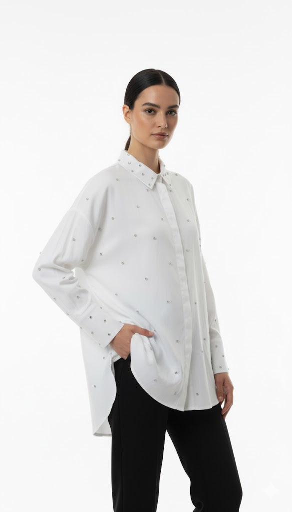 Taşlı Beyaz Gömlek