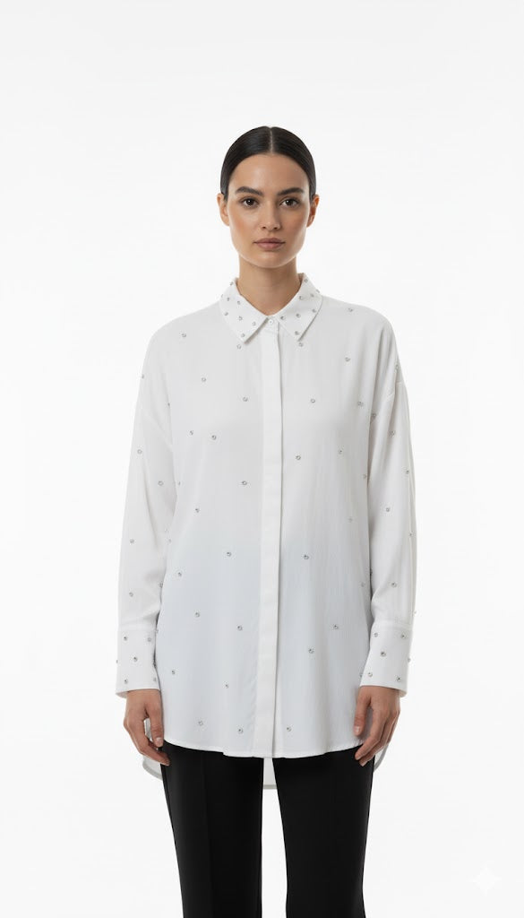 Taşlı Beyaz Gömlek